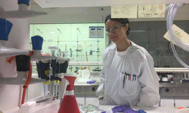 24岁女博士 合成世界首个生物视网膜